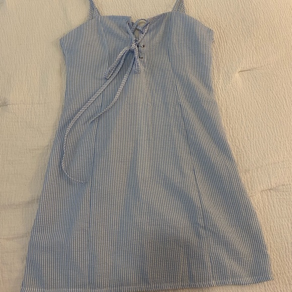 Dresses & Skirts - Dress